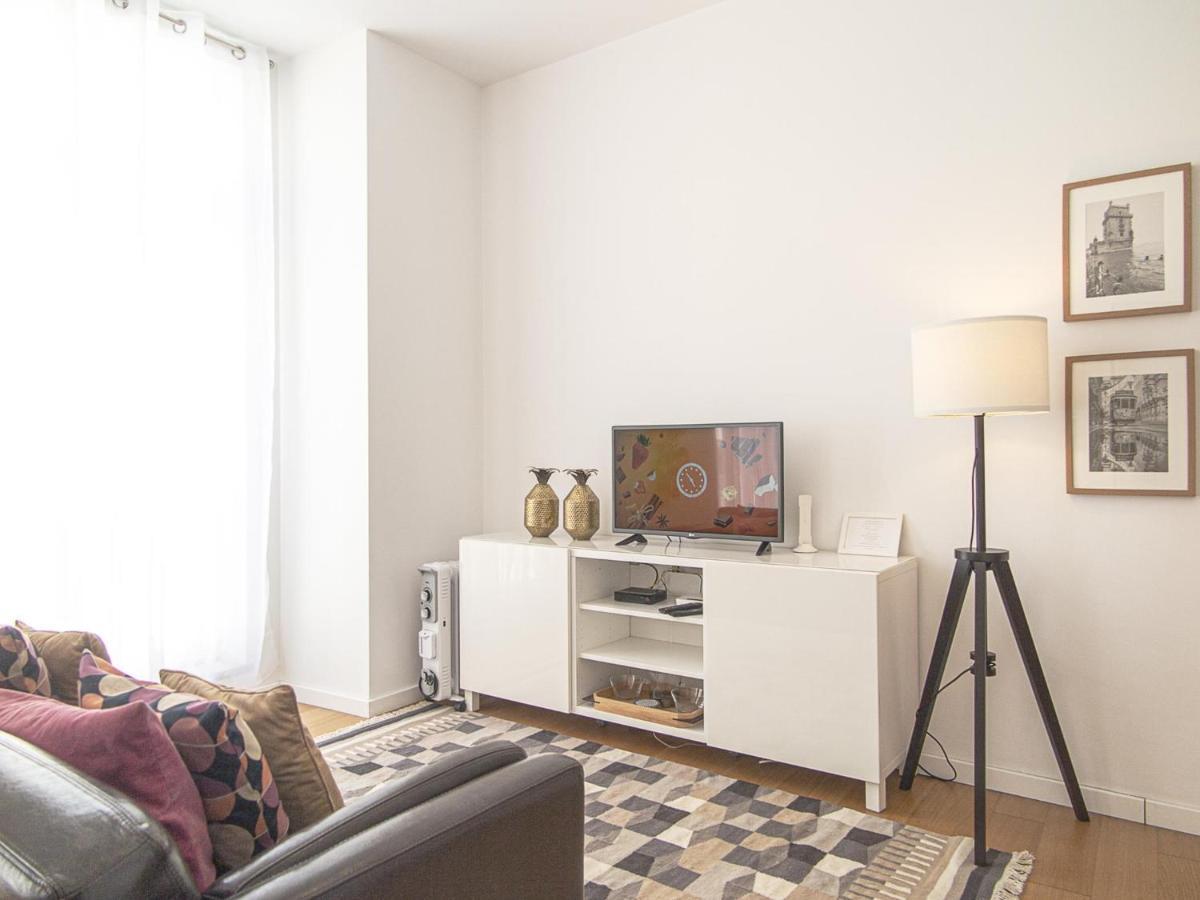 Baixa Chiado 2 Bedroom Duplex Apt With Ac Elevator Lisboa المظهر الخارجي الصورة
